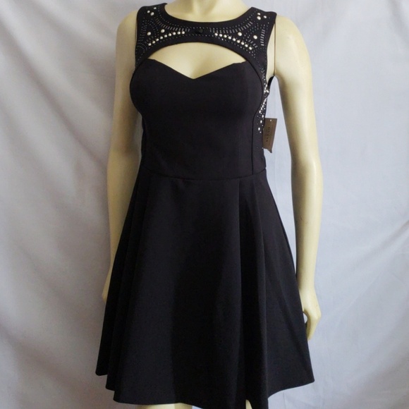 BEAUTIFUL NEW GUESS BLACK DRESS SZ 4 - Picture 1 of 8